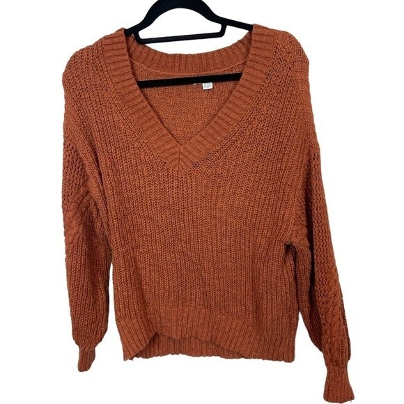 🥑5/$25 American Eagle Outfiters Burnt Orange V neck Sweater XL - Picture 1 of 5